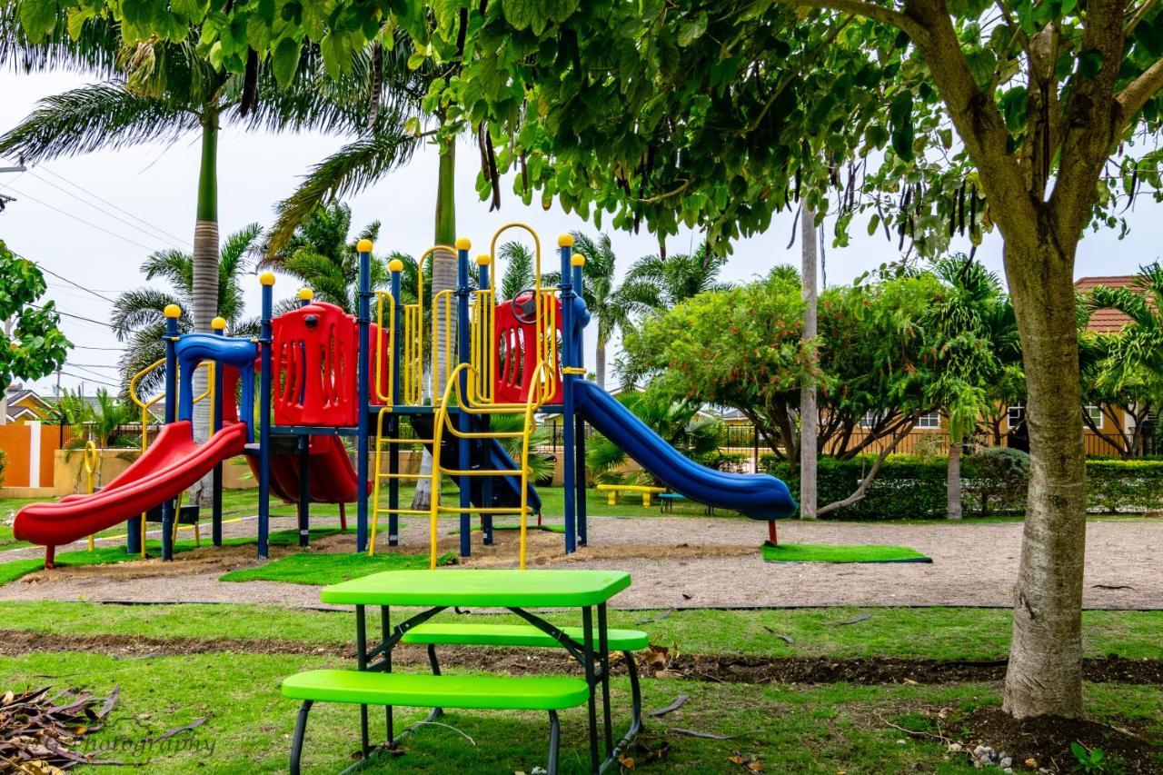 Ocho Rios - Drax Hall Country Club 2-Bed Luxury Villa 奥乔里奥斯 外观 照片