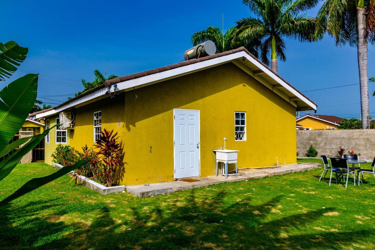 Ocho Rios - Drax Hall Country Club 2-Bed Luxury Villa 奥乔里奥斯 外观 照片