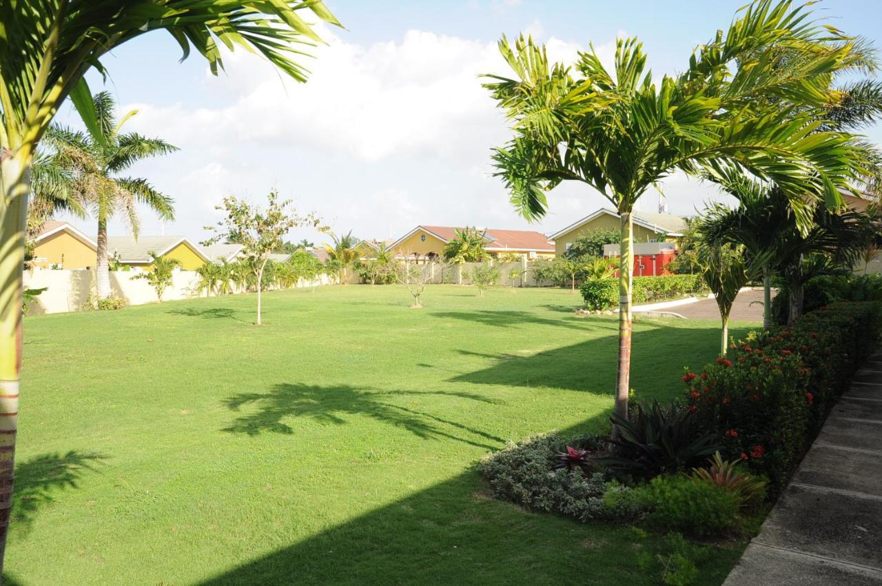 Ocho Rios - Drax Hall Country Club 2-Bed Luxury Villa 奥乔里奥斯 外观 照片