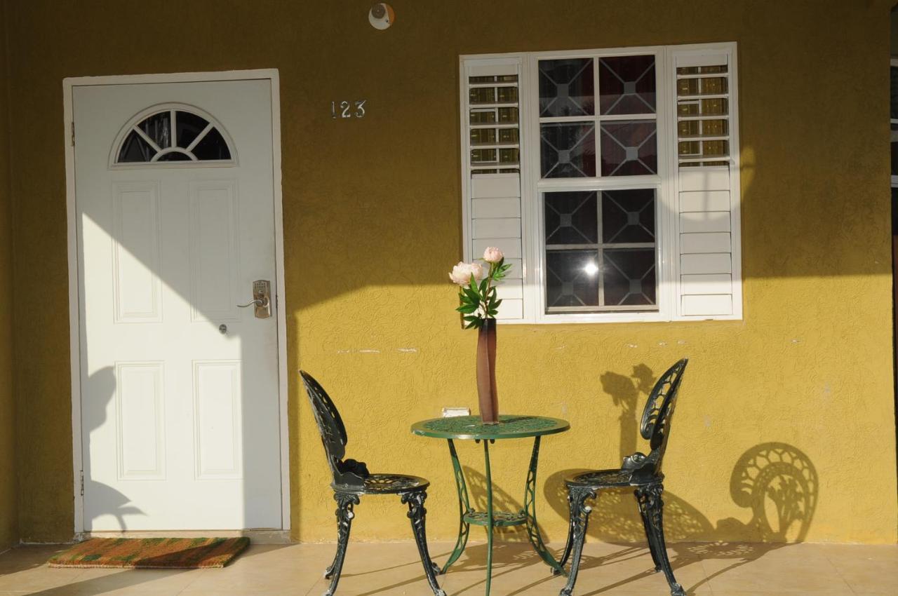 Ocho Rios - Drax Hall Country Club 2-Bed Luxury Villa 奥乔里奥斯 外观 照片