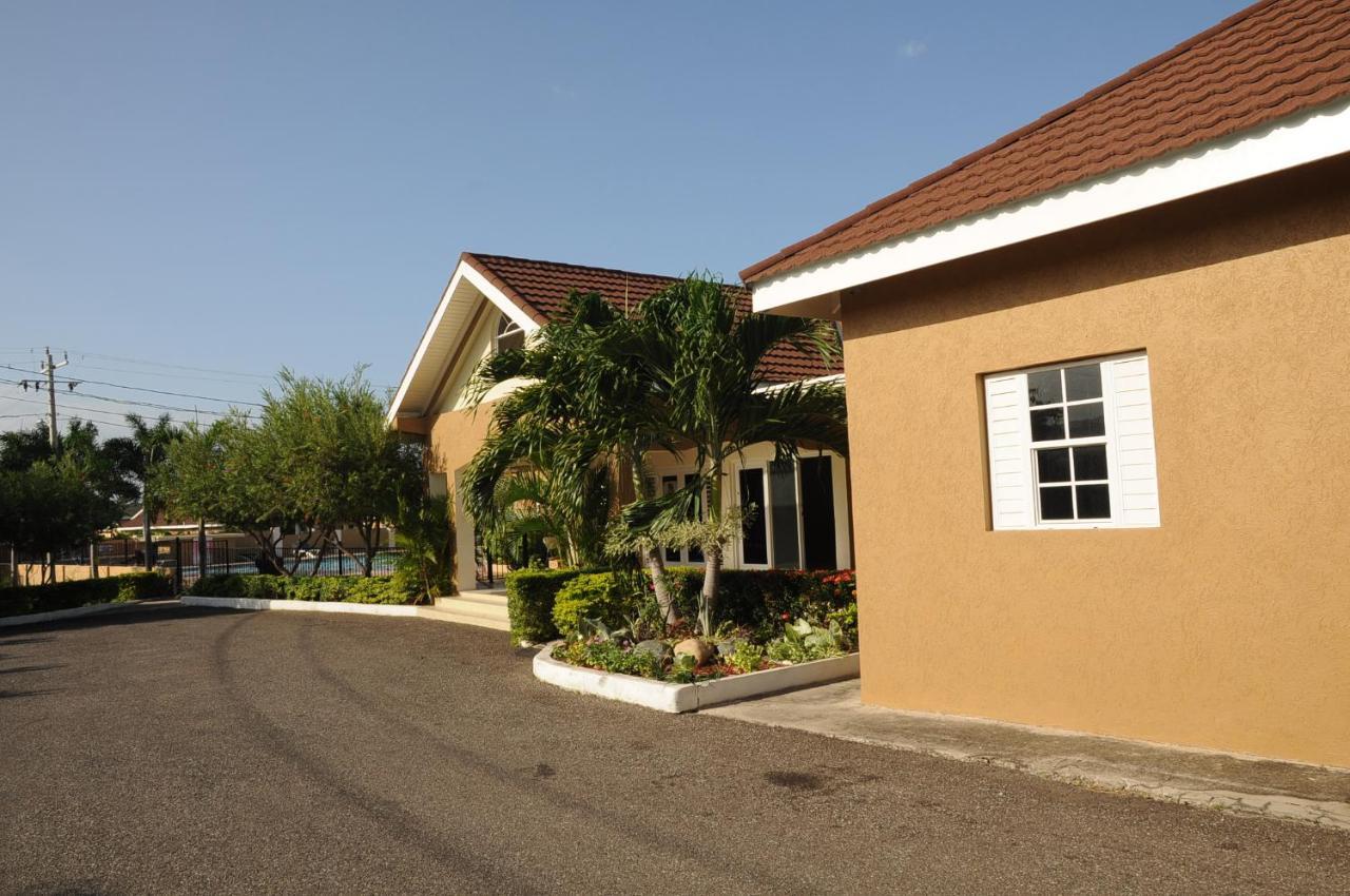 Ocho Rios - Drax Hall Country Club 2-Bed Luxury Villa 奥乔里奥斯 外观 照片