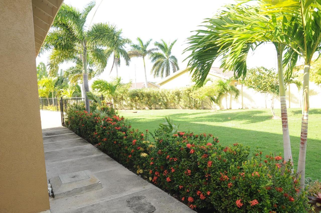 Ocho Rios - Drax Hall Country Club 2-Bed Luxury Villa 奥乔里奥斯 外观 照片