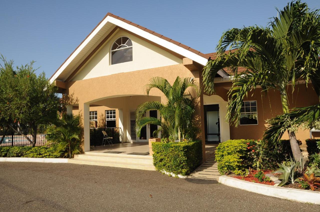 Ocho Rios - Drax Hall Country Club 2-Bed Luxury Villa 奥乔里奥斯 外观 照片