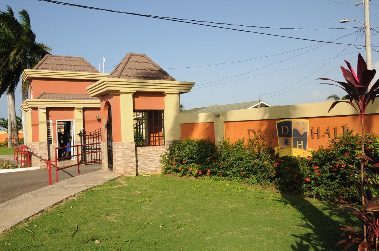 Ocho Rios - Drax Hall Country Club 2-Bed Luxury Villa 奥乔里奥斯 外观 照片