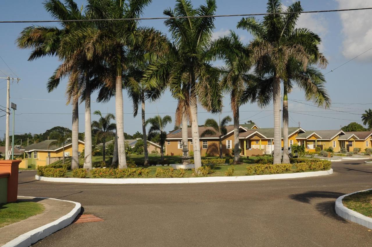Ocho Rios - Drax Hall Country Club 2-Bed Luxury Villa 奥乔里奥斯 外观 照片