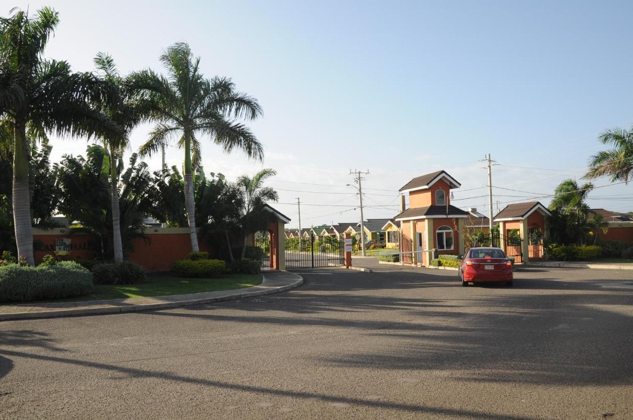Ocho Rios - Drax Hall Country Club 2-Bed Luxury Villa 奥乔里奥斯 外观 照片